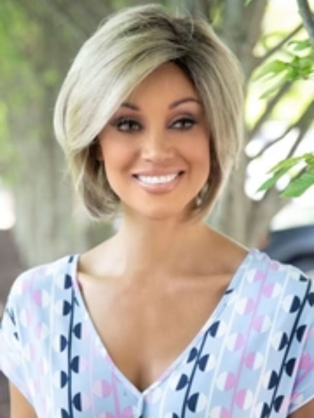 Juliet by Envy Average Wig NEW in box